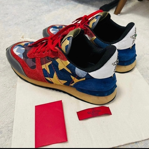 EUC Men Size 9 Valentino Garavani Rockrunner Camo & Star Denim Crystal Sneakers - Picture 4 of 13